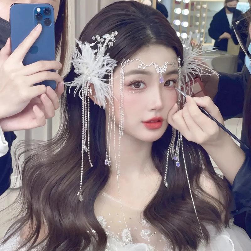 1 Pair of super fairy feather hairpin advanced sense crystal flower long fringe photo show dress hair accessories