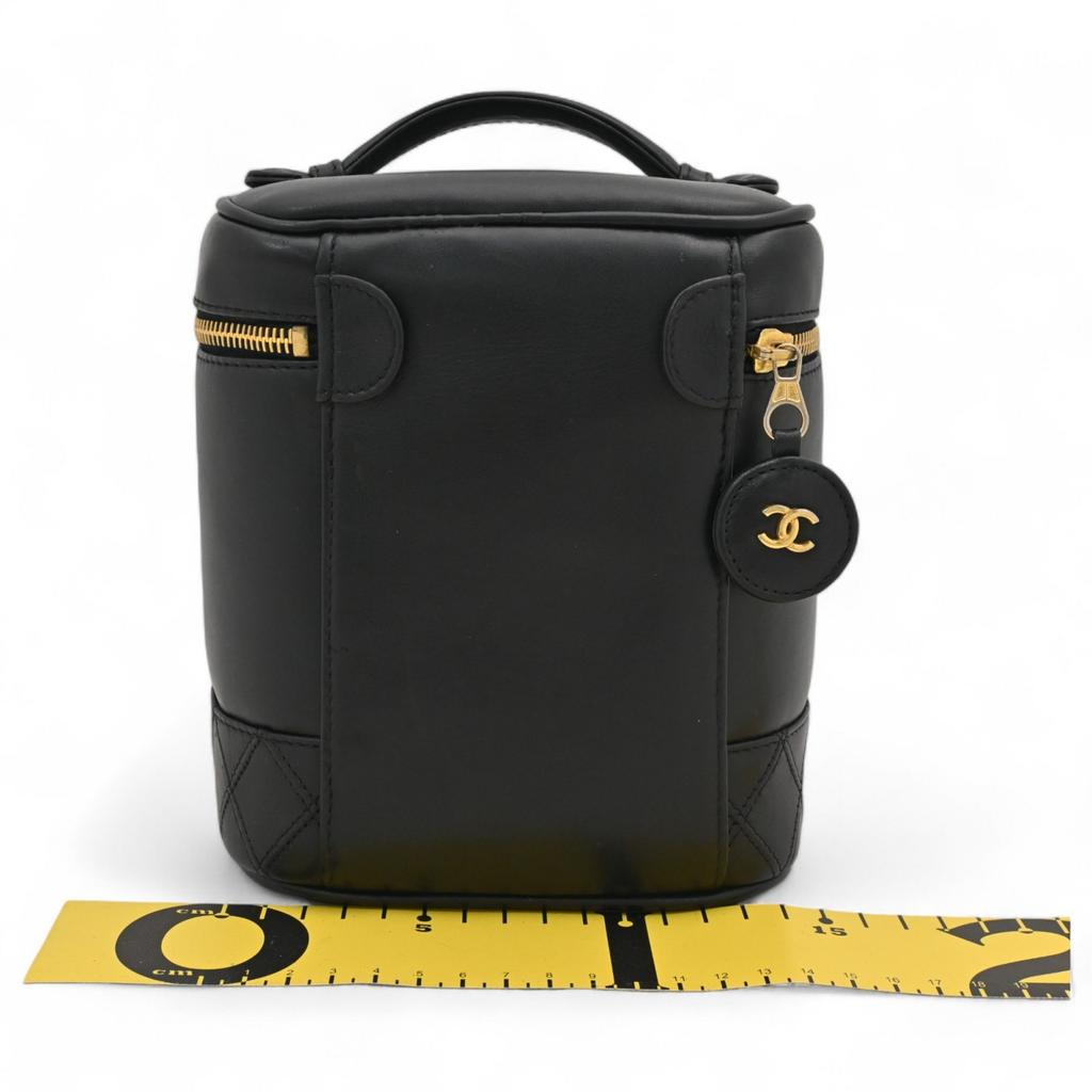 Auth Chanel Vanity Pouch Bicolore Lambskin ch5739cc