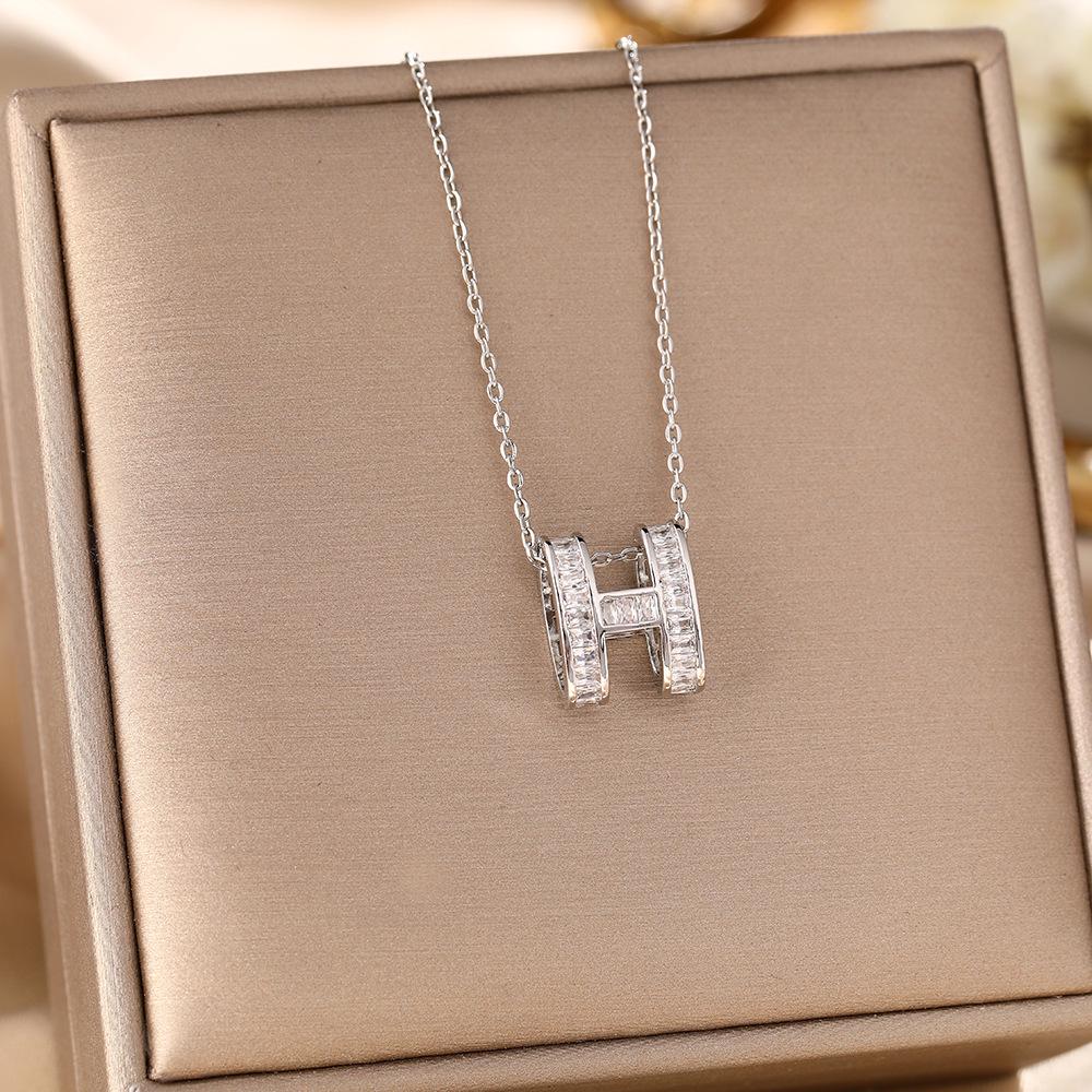Women's Silver Titanium Steel Necklace with Micro-Inlaid Zircon - Elegant, Durable Clavicle Chain Jewelry