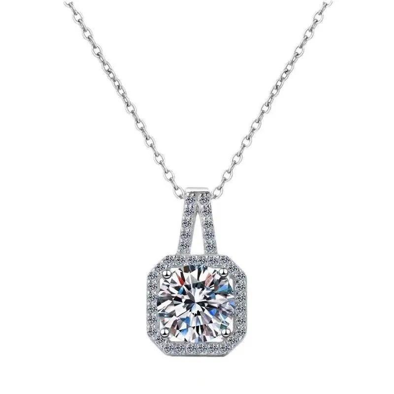 Korean Style Zircon Square Necklace for Women - High-Quality Moissanite Clavicle Chain, Ins Light Luxury Fashion