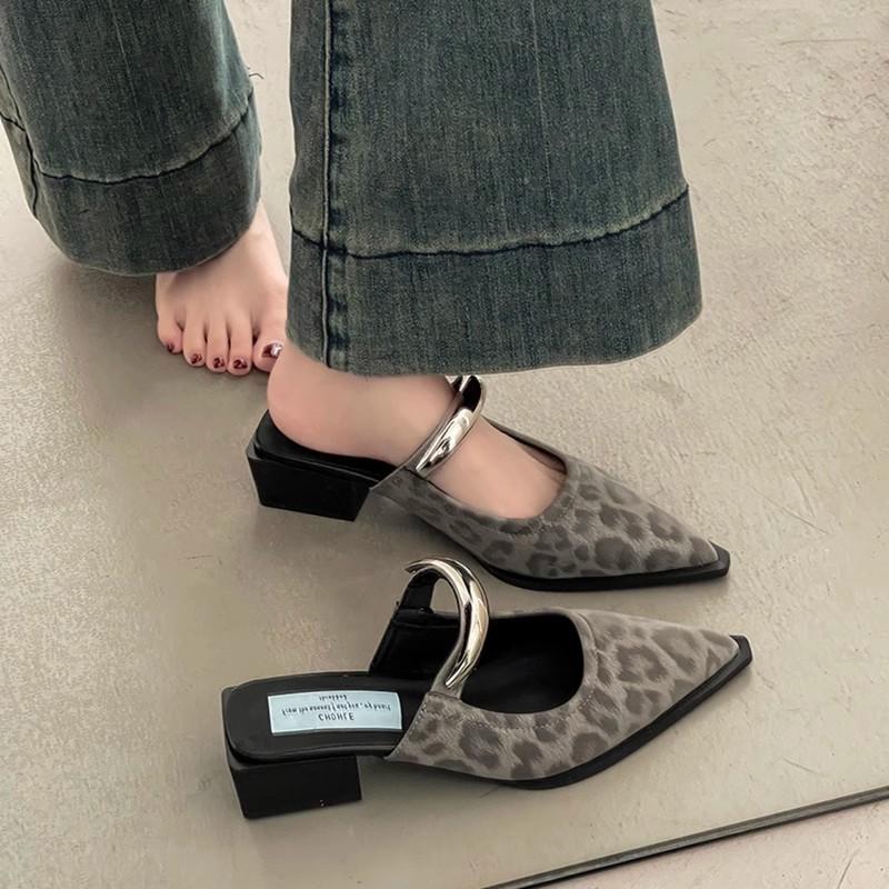 Pointed toe slippers summer new high-end simple slope heels cool slippers women's shoes