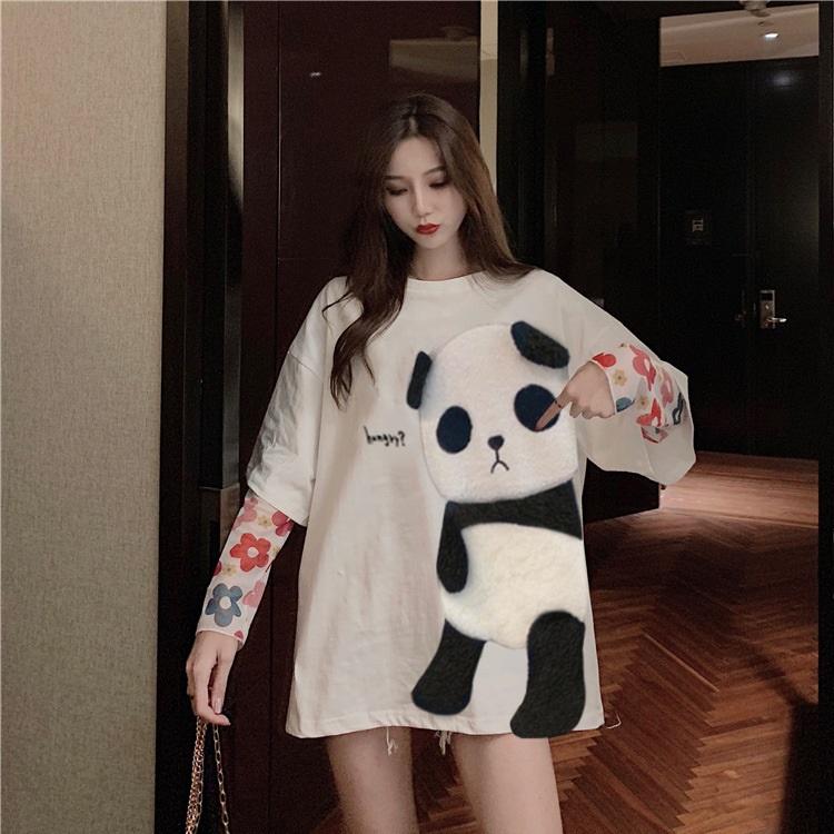 

Женская летняя футболка средней длины с короткими рукавами и вышивкой панды M белый
