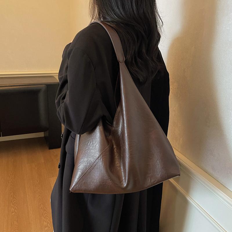 Large Capacity Retro Bag Women's Shoulder Bag Commuter Tote Bag