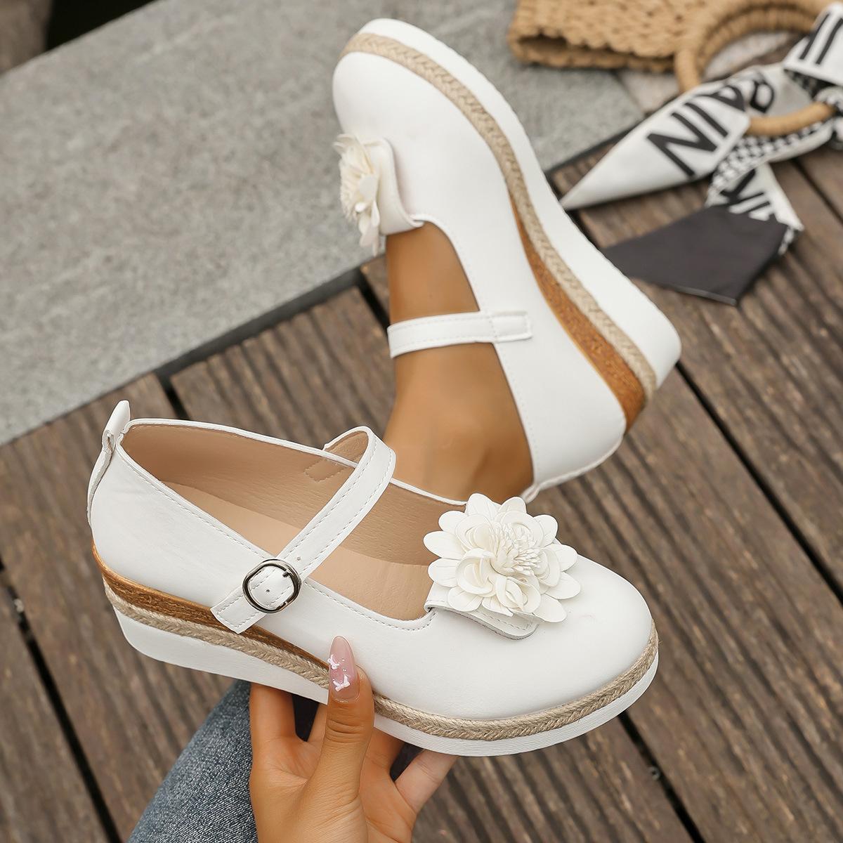 

European and American foreign trade platform European and American fashion single shoes women s large size ethnic style flower wedge heel buckle sing 36
