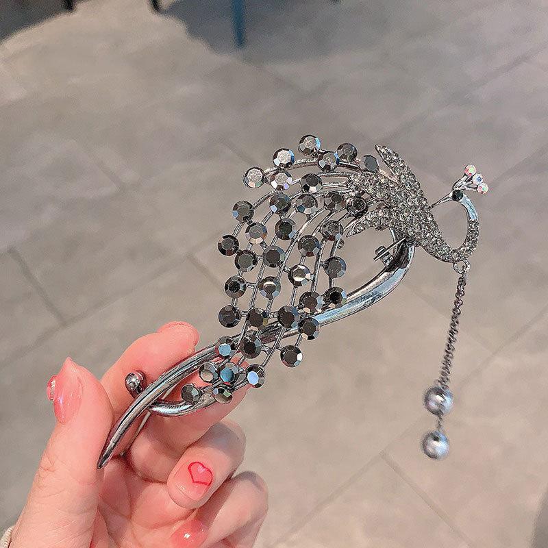 Factory direct fashion flower pearl twist clip elegant hairpin Internet celebrity head spring clip
