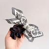 Elegant Retro Double - sided Cashew Flower Love Bow Hair Clip, Suitable for Women, a Good Choice for Birthdays and Festivals.
