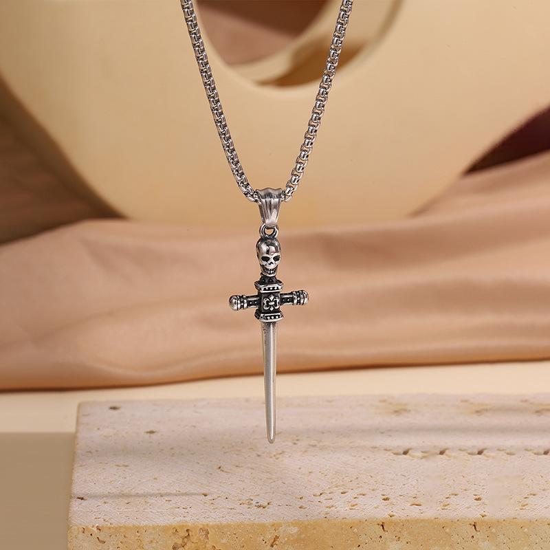 Men's Skull Cross Pendant Titanium Steel Necklace - Retro Hip Hop Clavicle Chain Jewelry
