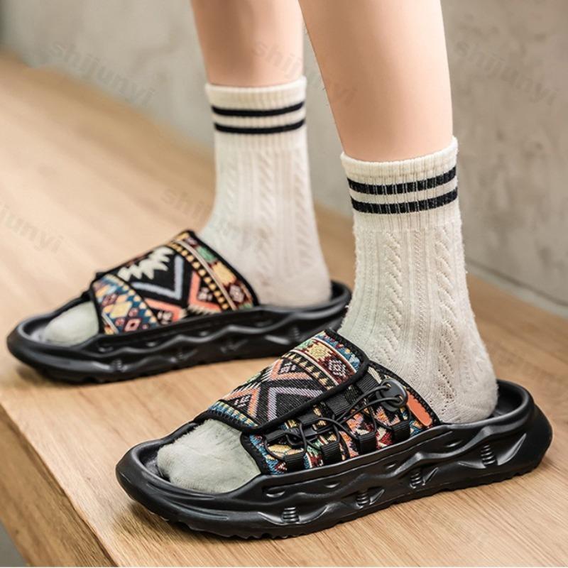 Summer Slippers Mens Shoes Casual Beach Sandals Outdoor Slides Walking Comfort Luxury Designer Lightweight Fashion Home Slippers