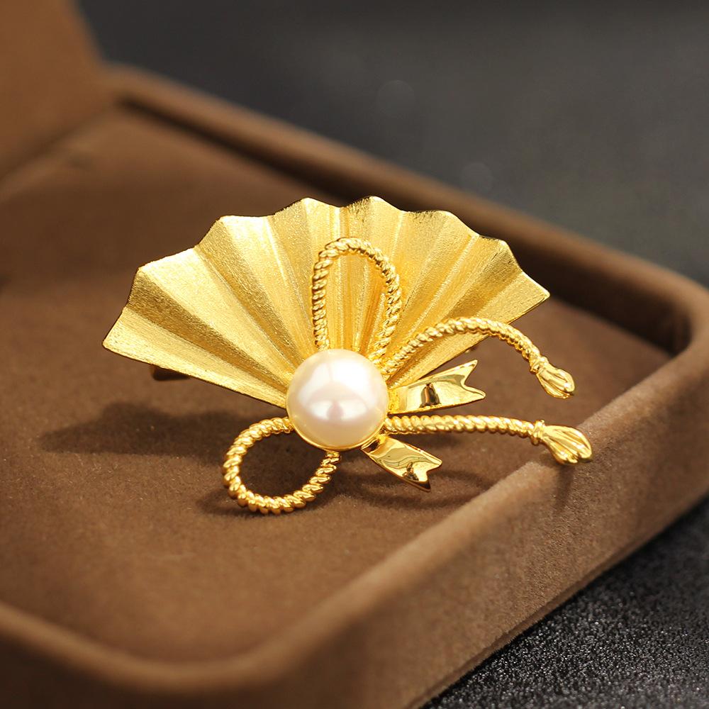 Элегантная китайская веерная золотая складная веерная ленточка-брошь темпераментная нишевая пресноводная жемчужная булавка для пальто женская