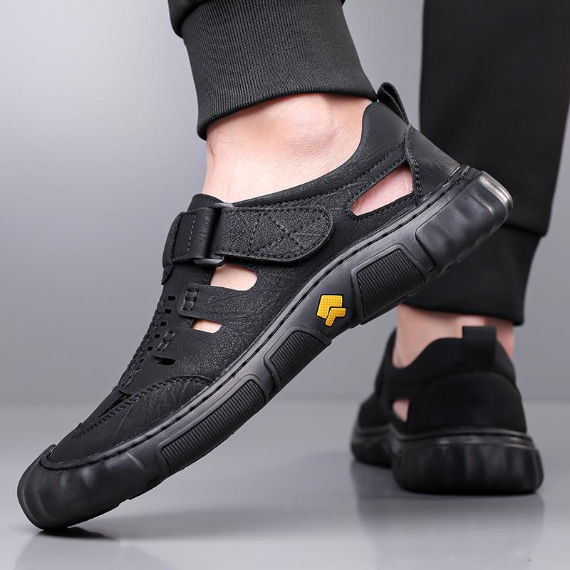 Fashion New Summer Flats Non-slip Man Sandals New Design Men's Beach Loafers Handmade Leather Sandals Fashion Men Suitable Roma Shoes