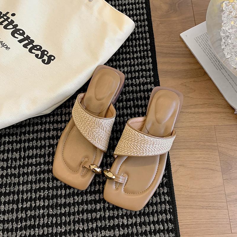 Hand-woven Flat-bottomed Sandals 2025 Summer Breathable Gold Buckle Square Head Set Toe Slippers Women's Slippers Outdoor Cool Slippers