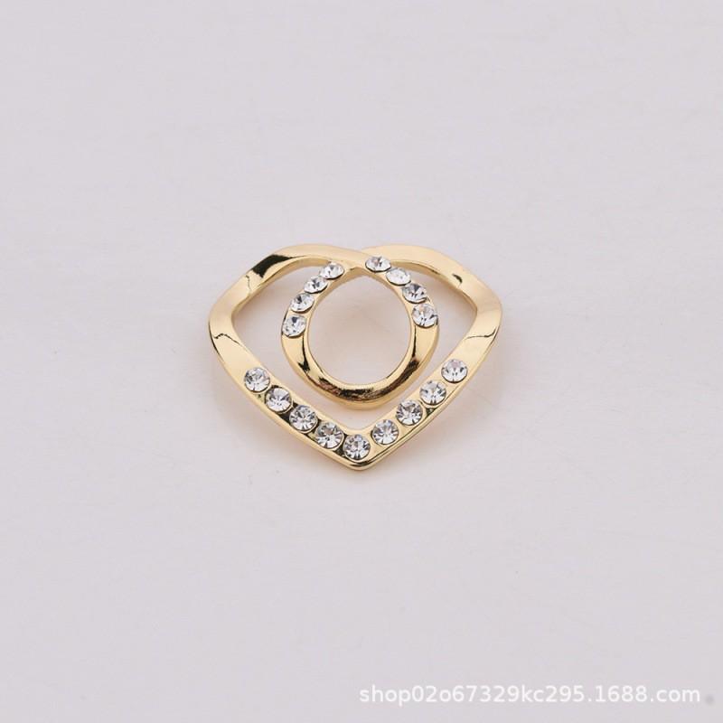 Love Scarf Buckle Clothing Corner Dual-use Peach Heart High-end Atmospheric Knot Anti Slip Collar Waist Cinching Accessory