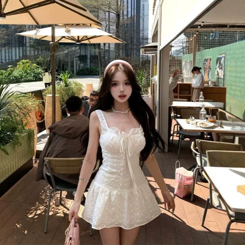 French white lace-up suspender dress women's summer waist slim skirt small sweet wind a word short skirt