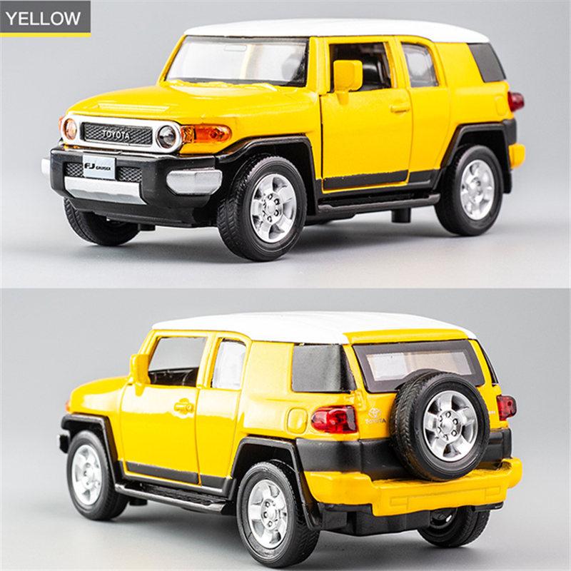 1/32 Scale Toyota FG Cruzer Game DICAST Multi-purpose Sports Car Model with Rear Trailer Model That Can Open The Door Group As A Gift for Young Boys