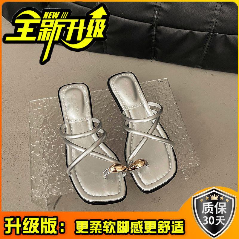 Women wearing sandals in the summer of 2025 new casual thick heel Roman sandals women's toes Internet celebrities low heel beach models