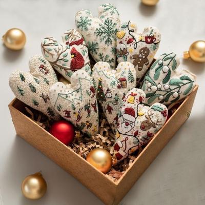 2026 Neue Stickerei Weihnachtsbaumschmuck-Sets, Handstickerei Baumbehang, Kreatives Herz-Stickerei Weihnachtsdekoration Nähhandwerks-Set