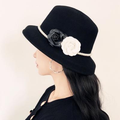 Black And White Camellia Pearl Elegant Celebrity Hepburn Bell Top Hat Women'S Wool Felt Fisherman Basin Hat Retro