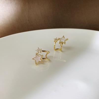 Super Fee Neu Beliebt Mädchenherz Schlicht und Vielseitig Fünfzackige Sternohrringe