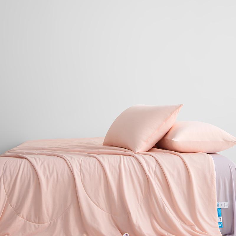 Summer Ice Silk Quilt: Cool & Washable for Mother and Baby