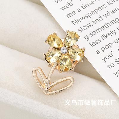 Cute High-end Diamond-encrusted Flower Brooch, Fashionable Temperament, Small Suit Shirt Accessories, Personalized Brooch Pin