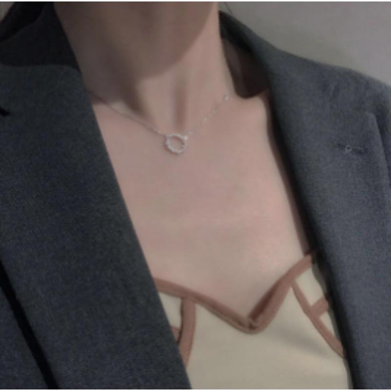 Einfache Doppelherz-Anhänger-Halskette für Frauen, Paare, Edelstahl-Choker, goldfarbene Kette, Hochzeitsfeier, Freunde, Schmuckgeschenk