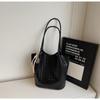 Fashion retro trend spring new casual simple niche design tote women's bag shoulder bag