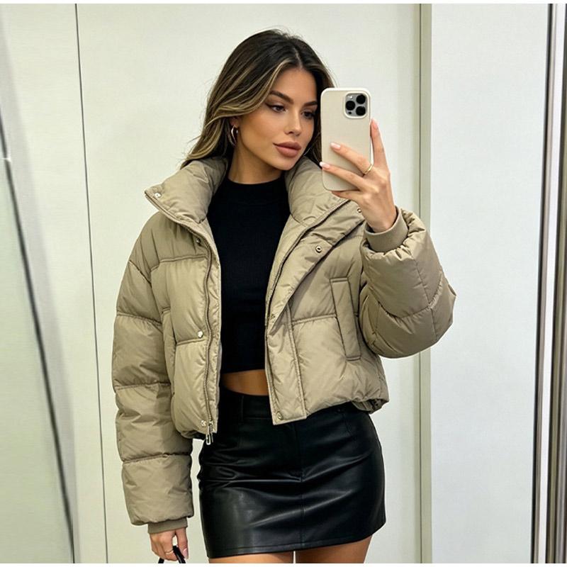 Giacca Corta con Collo Alto Manica Lunga Larga Casual da Donna Calda 2026 Inverno Outfit Versatile