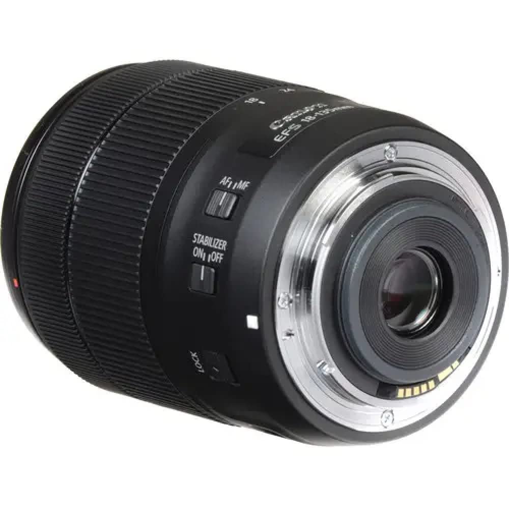 Canon EF-S 18-135mm F3.5-5.6 IS USM standartinis priartinantis objektyvas APS-C kameroms