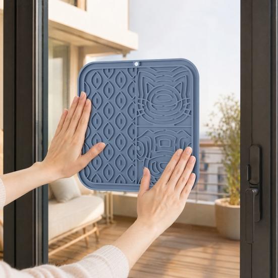 Pet Slow Food Mat with Suction Cups Four-Zone Pet Food Tray for Slow