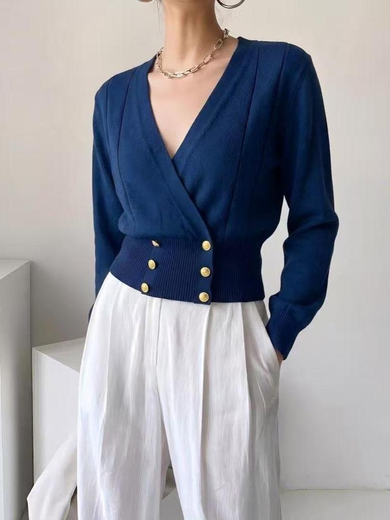 Elegant V-Neck Slim-Fit Mulberry Silk Knitwear – Short or Long-Sleeved Women's Top