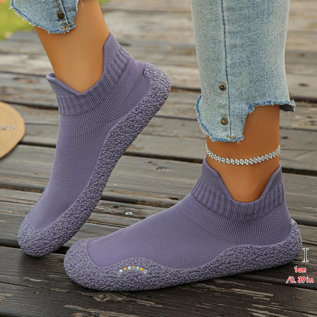 Autumn and winter new knitted women's shoes light and comfortable solid color women's shoes daily casual versatile style