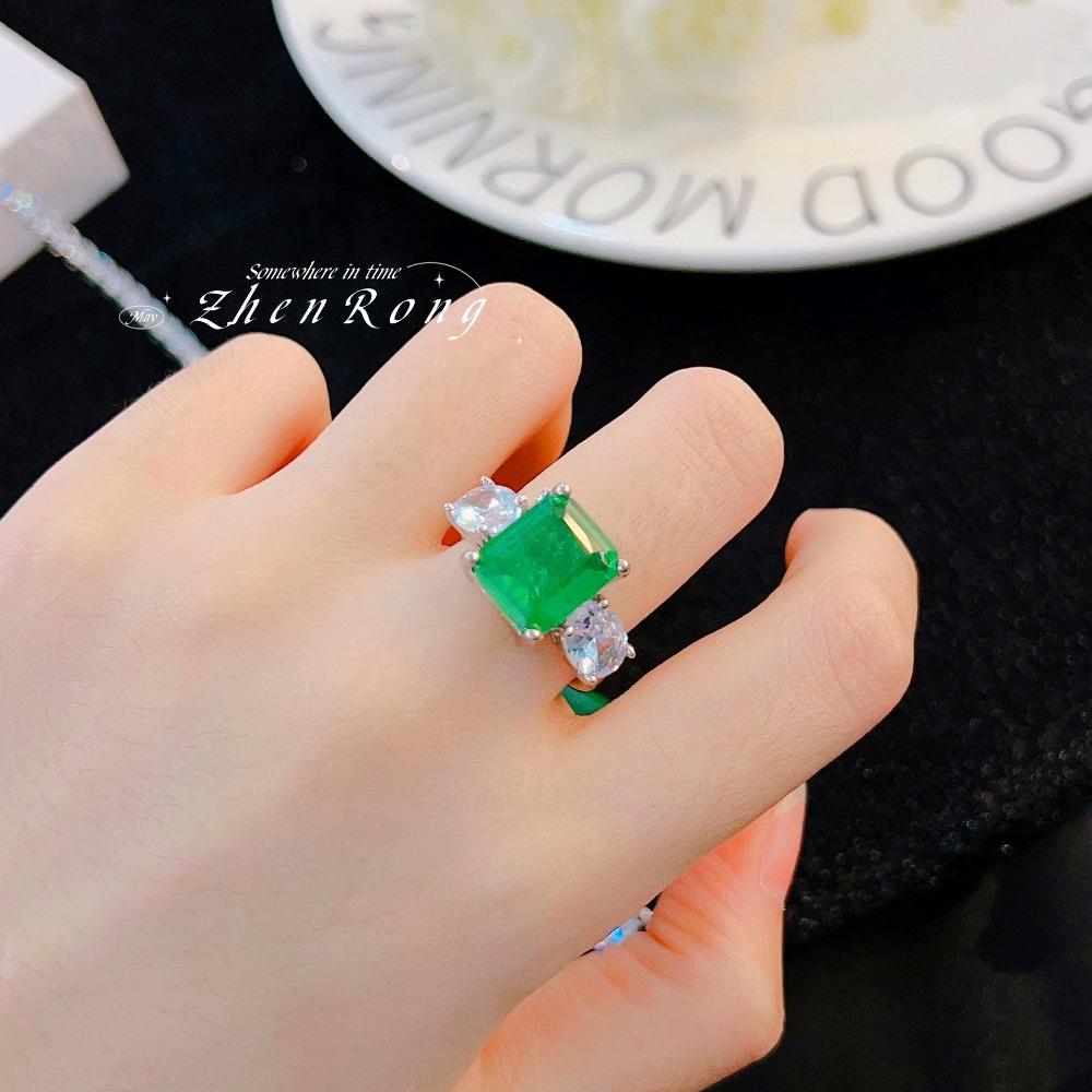 Fashion Jewelry Sets Emerald Necklace Green Diamond Earrings Bracelet Women Elegant Square Cut Gemstone