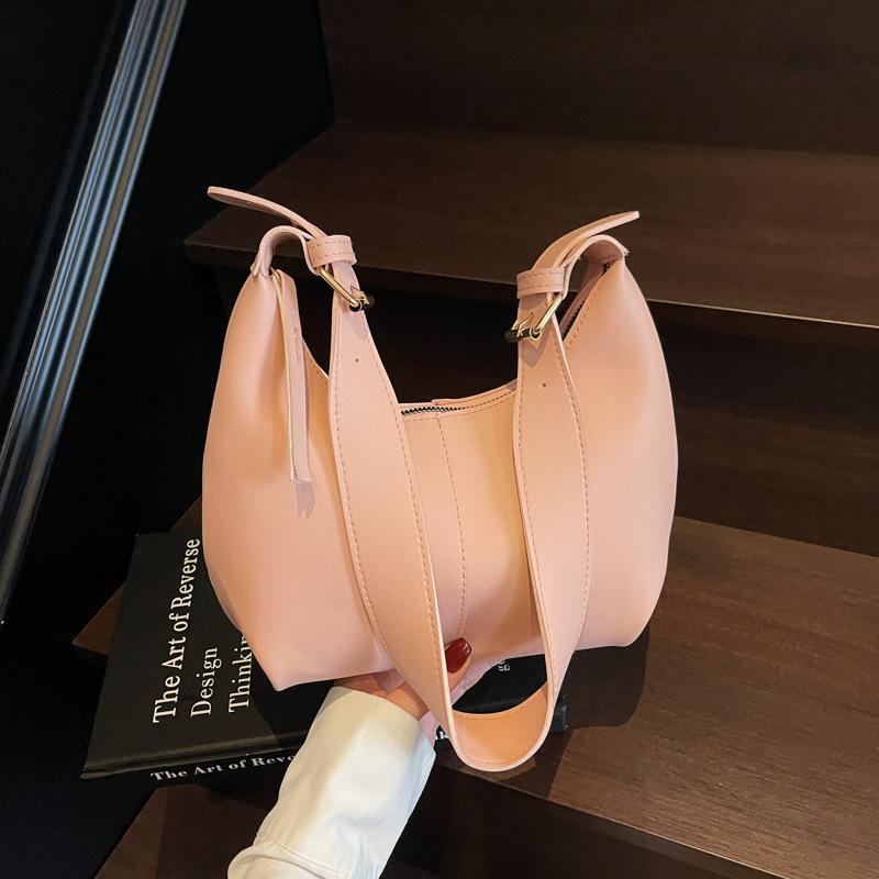 Niche simple retro shoulder bag women's 2025 winter new fashion high-end underarm bag casual dumpling bag