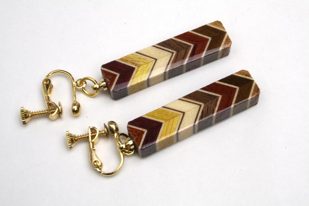 Parquet Earrings D by Hakone Maruyama Bussan