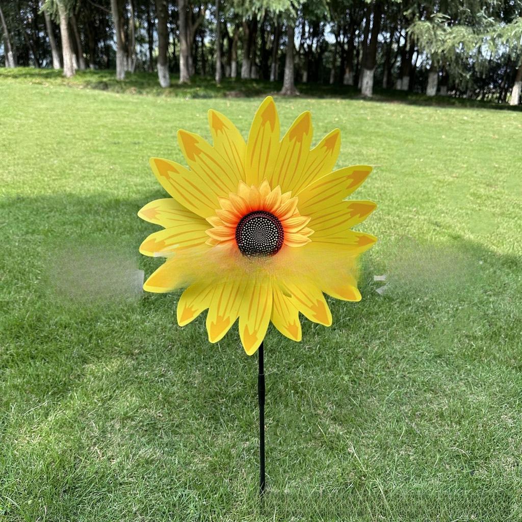 3-stöckiges Sonnenblumen-Windrad in leuchtendem Gelb und Blau für den Außenbereich
