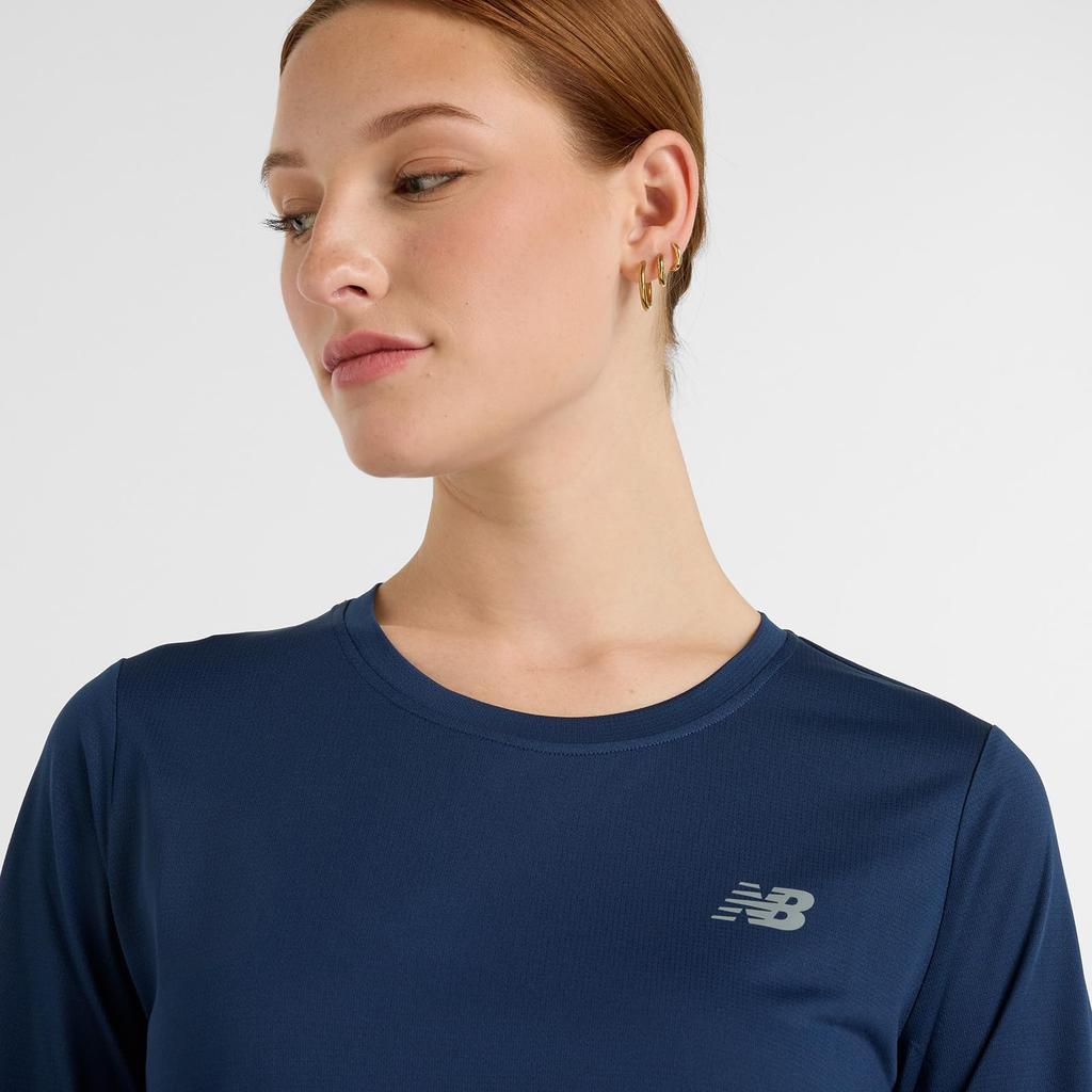 WT51245 Core Run Long Sleeve NNY [New Balance] T-Shirt (WT51245) Women's (NB Navy)