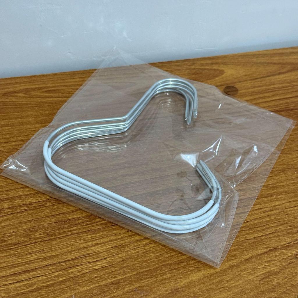 Organizer's No-Punch Hat and Clothes Hanger - Space-Saving, Non-Deforming Storage Solution