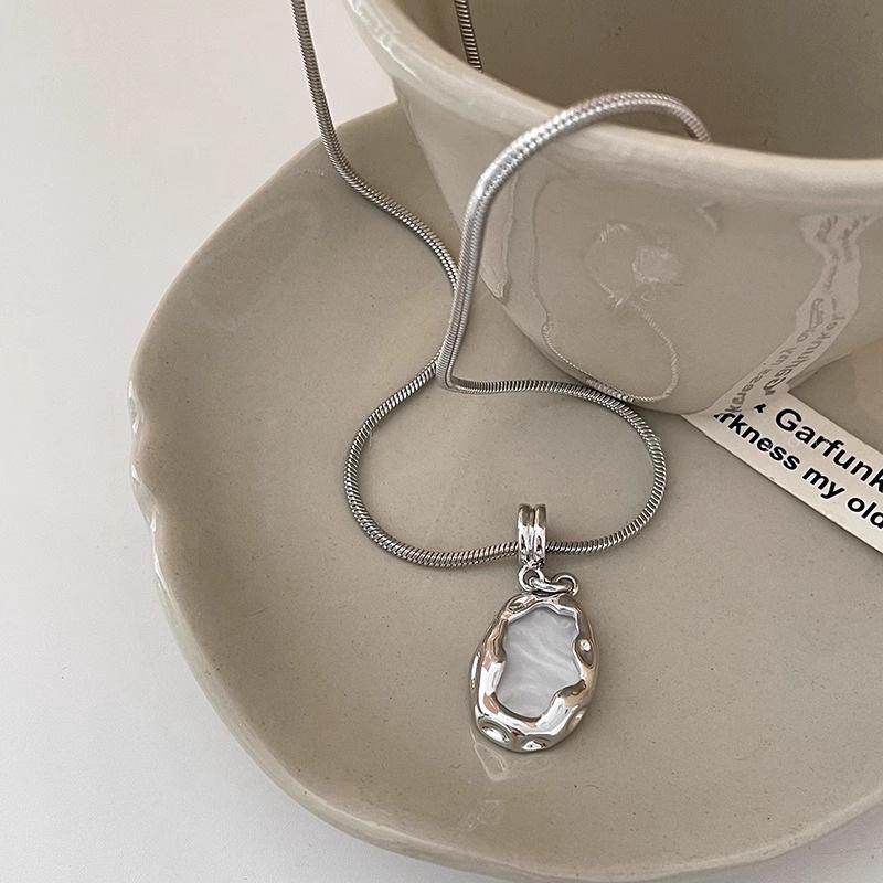 Stylish Colorfast Snake Chain Pendant Necklace for Women & Men