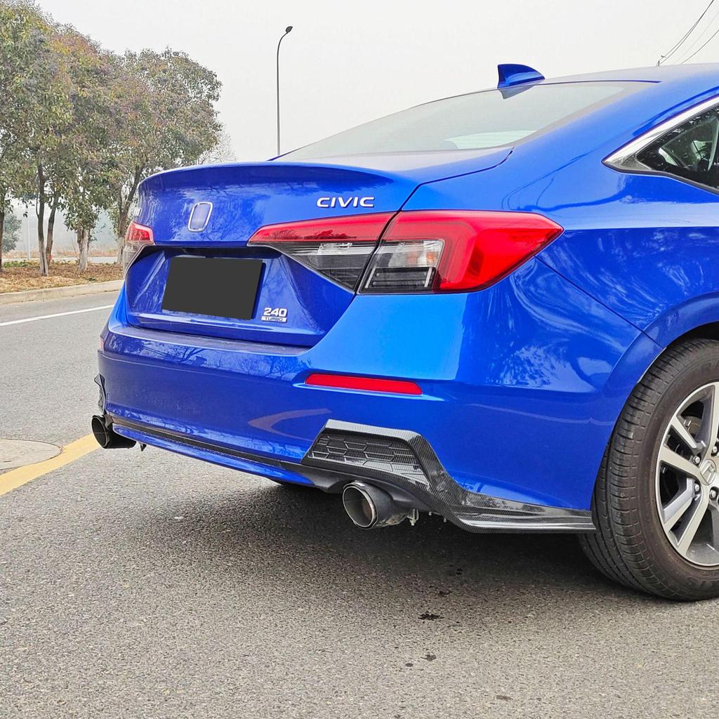 Îmbunătățiri pentru Honda Civic generația a 11-a 2022: buza frontală, eleron spate, splitter, jaluzele, bară spate.