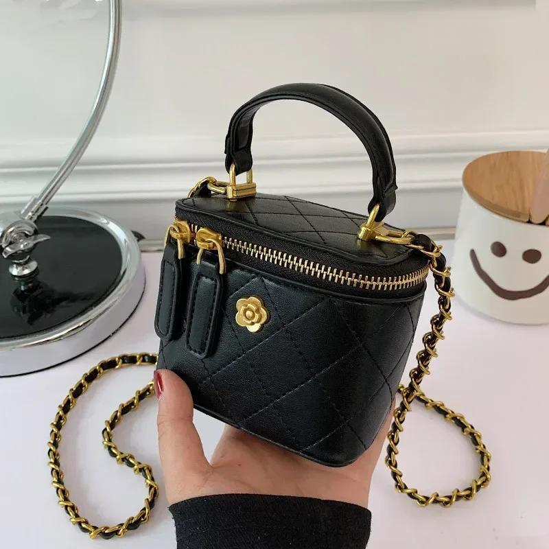 Small shoulder bag for women classic mini clutches feminine small square box crossbody chain metal bag