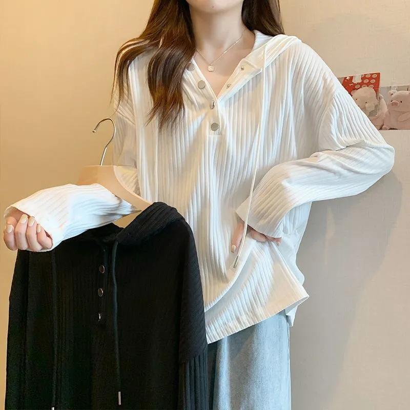 Plus Size T-skjorte Kvinner Hette Høst Kvinner Liten knapp V-hals Langermet bunnskjorte Hundre Loose Casual Topper
