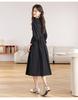 Elegantes Schwarz-Langes Kleid im Hepburn-Stil für den frühen Herbst mit Taillenbetonung