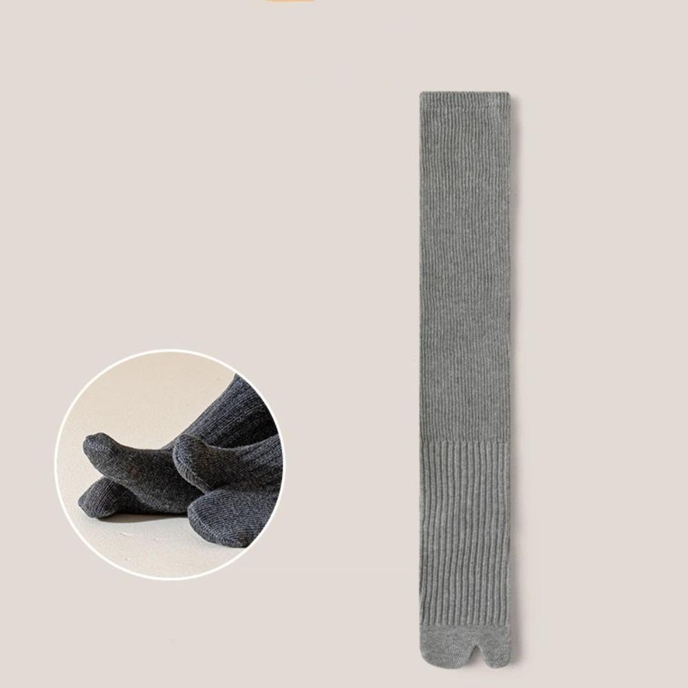 

Japanese Style Women s Long Socks Solid Color Two-Toed Sock Comfortable Split Toe Socks Autumn світло-сірого кольору