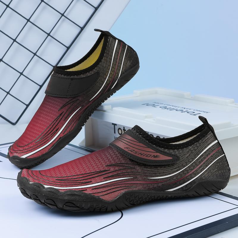 Fashion Men Water Barefoot Shoes Light Beach Shoes Couple Quick Dry Hiking Breathable Sport Sandals Training Shoe Comfortable Sandals 46