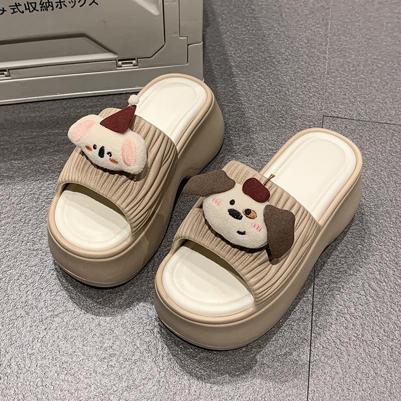 Cartoon cute slippers women thick-soled outer wear 5 spring new fashion Internet celebrity height increase one word cool slippers