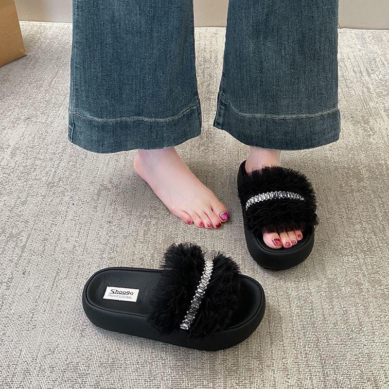 Casual one-word rhinestone slippers lace 2025 summer new soft bottom fashion fairy comfortable thick bottom versatile sandals