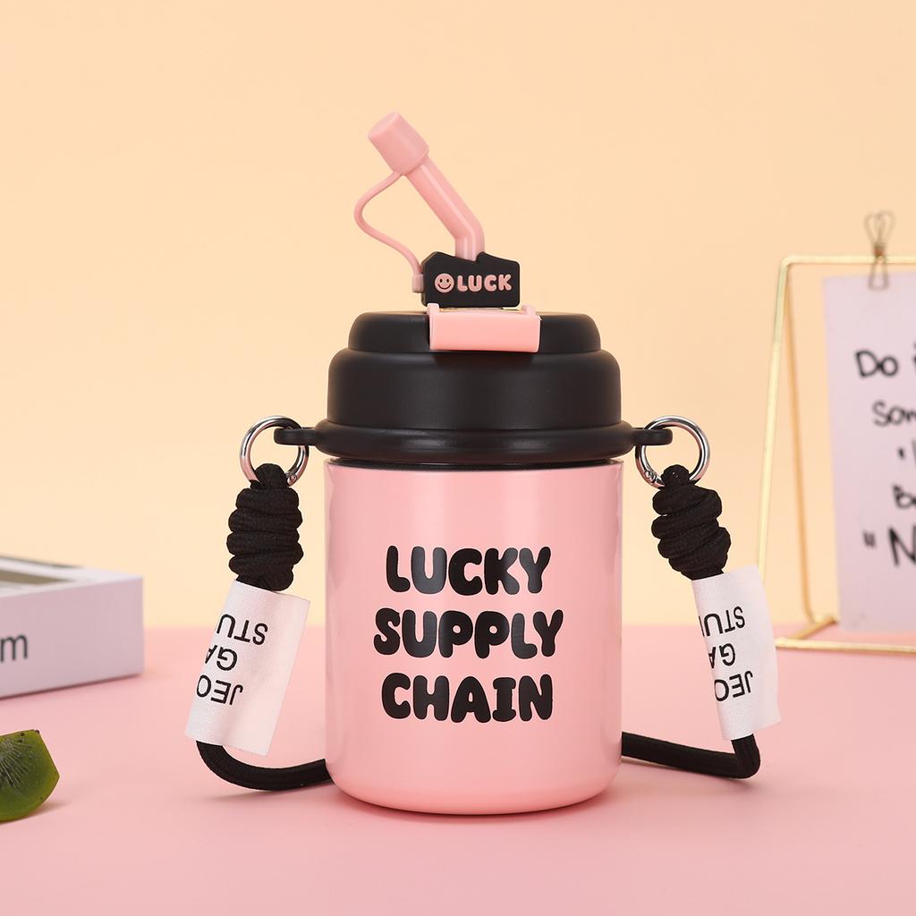 Nowy kreatywny kubek do kawy ze słomką dla dziewcząt, który będzie nosił ze sobą kubek ze słomką ze sznurka o dużej pojemności, podwójny kubek próżniowy do picia