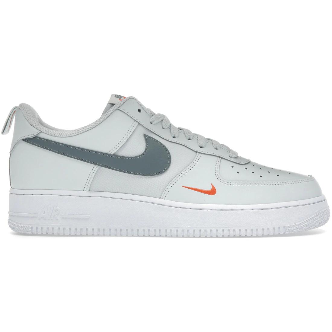 

Sneaker Nike Air Force 1 Low 07 Photon Dust Safety Orange(HF3836-001) 40
