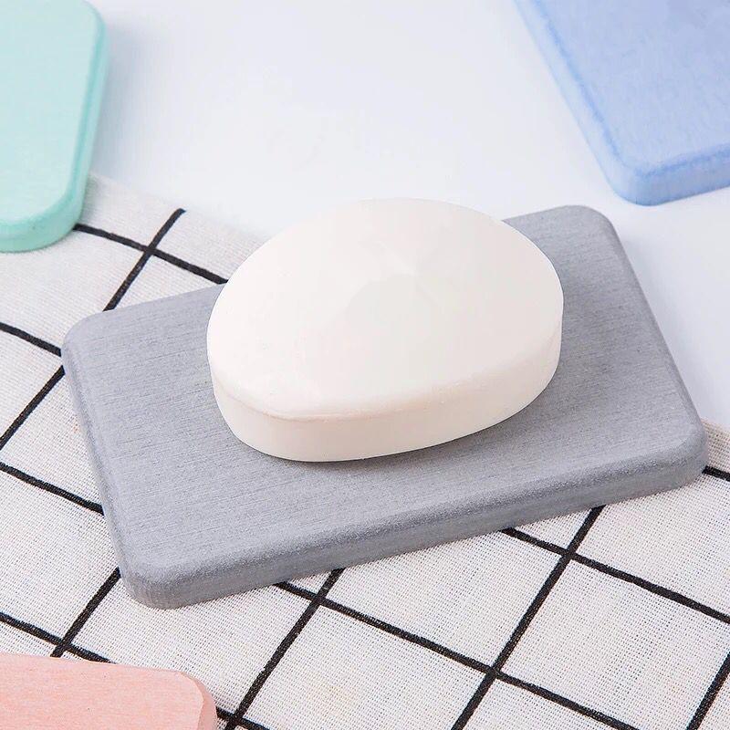Diatomaceous Earth Soap Dish: Water-Absorbing Counter Rack and Draining Mat for Bathroom Toiletries.
