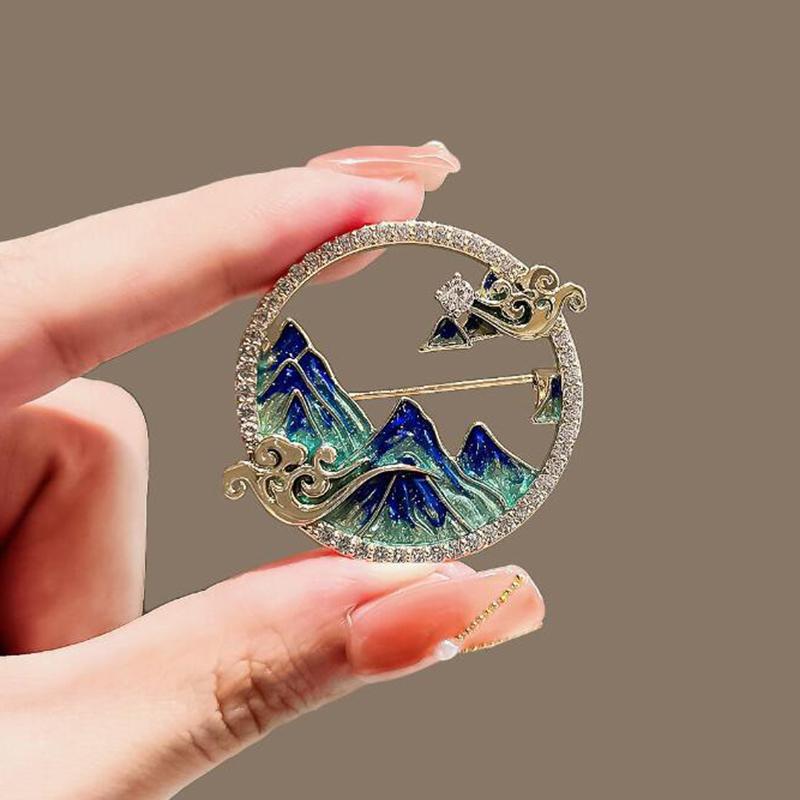 

Rhinestone Enamel Peak Brooch Women Trend Elegant Mountain Brooch Pins Cardigan Suit Accessories Badge Party Wedding Gift 1pc